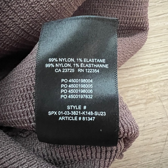 EUC Aritzia Babaton sculpt knit cropped halter in mauve, sz MEDIUM - Picture 6 of 7